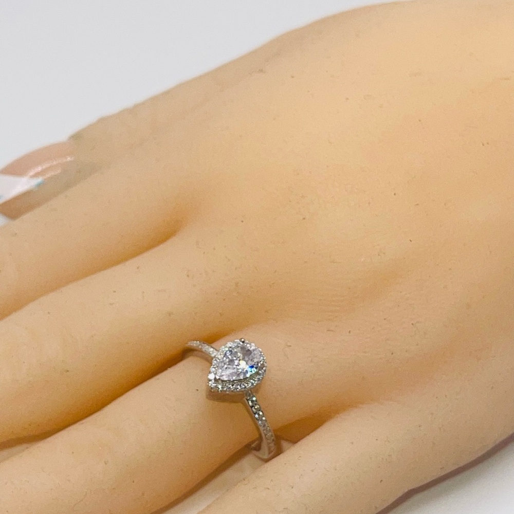 VVS GRA Certifed Gold Vermeil Urn Ring, keepsake Jewelry, Pass diamond tester - Picture 3 of 3